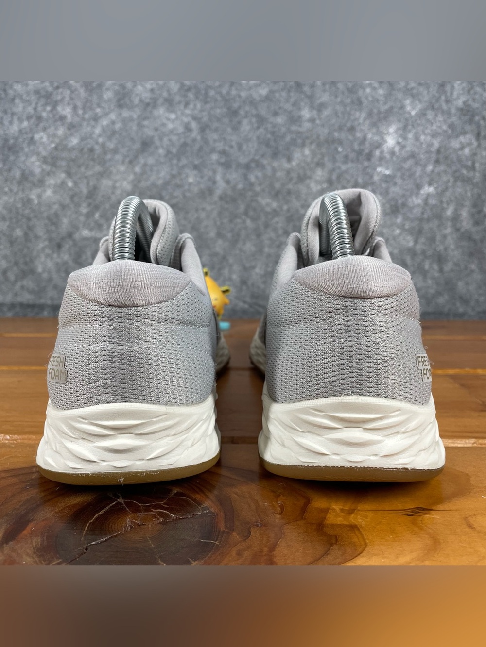 New Balance Fresh Foam Arishi V2 Womens 9.5 B Gray White Running Shoes Sneakers - Picture 12 of 16